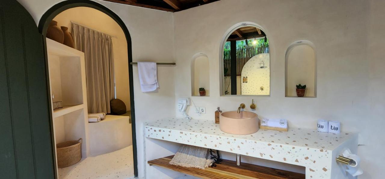 Tiu Oasis Lombok Hotel Kuta  Екстериор снимка
